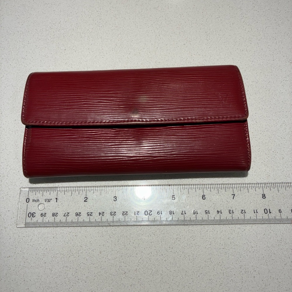 Louis Vuitton  Red Women's Wallet